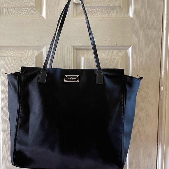 Kate Spade black nylon  large tote/shoulder bag top zipper . - Picture 2 of 16